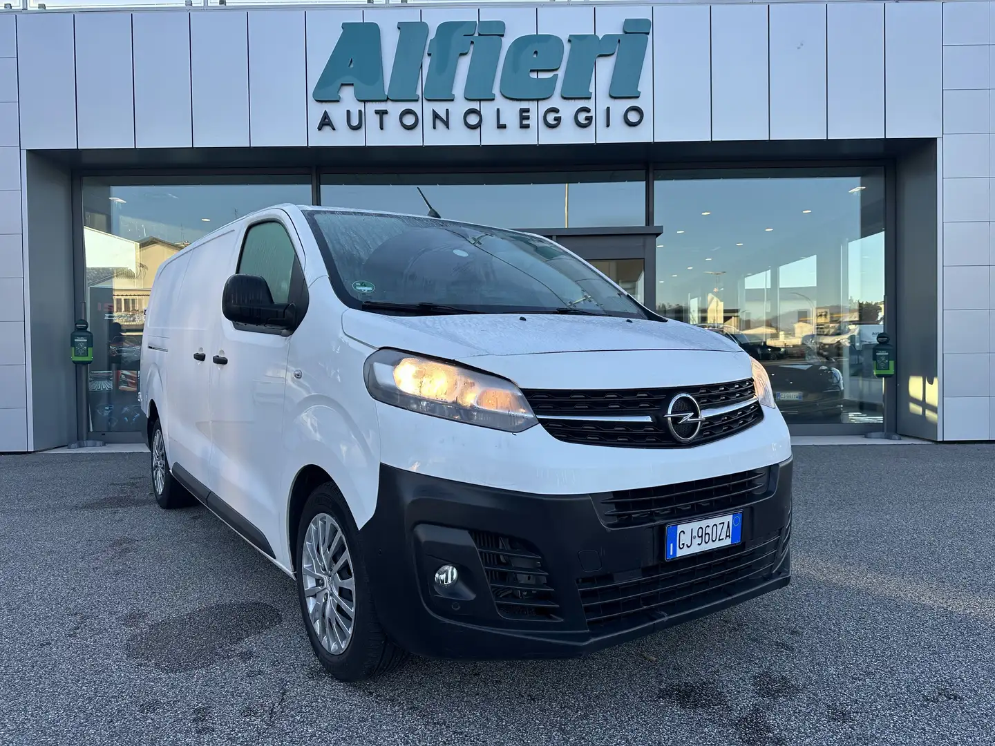 Opel Vivaro 2.0CDTi L2H1 120cv 6/M E6D 2800x1600x1340 kg1365 Bianco - 1