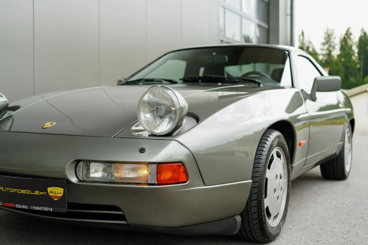 Porsche 928 S4, foto 3