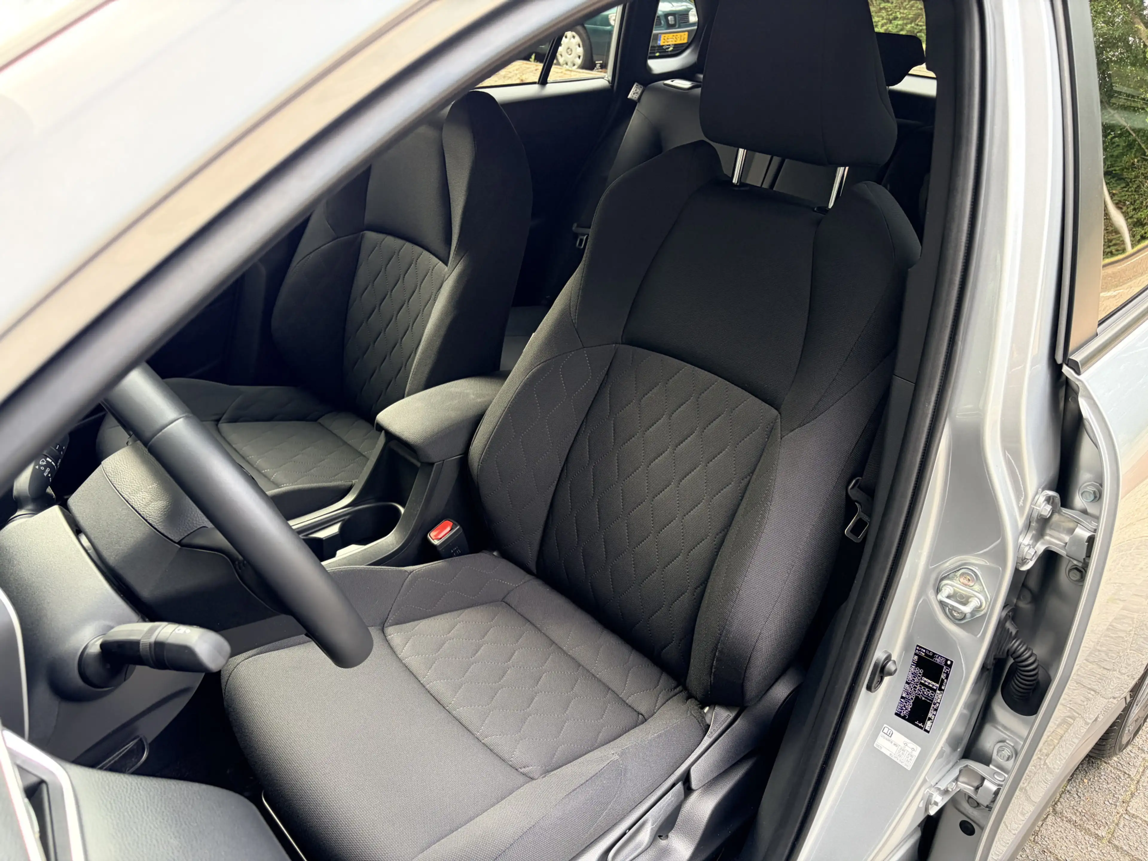 Toyota Corolla Cross Hybrid 200 Dynamic Navi Fullmap/A.uitrijcamera/In — photo 18