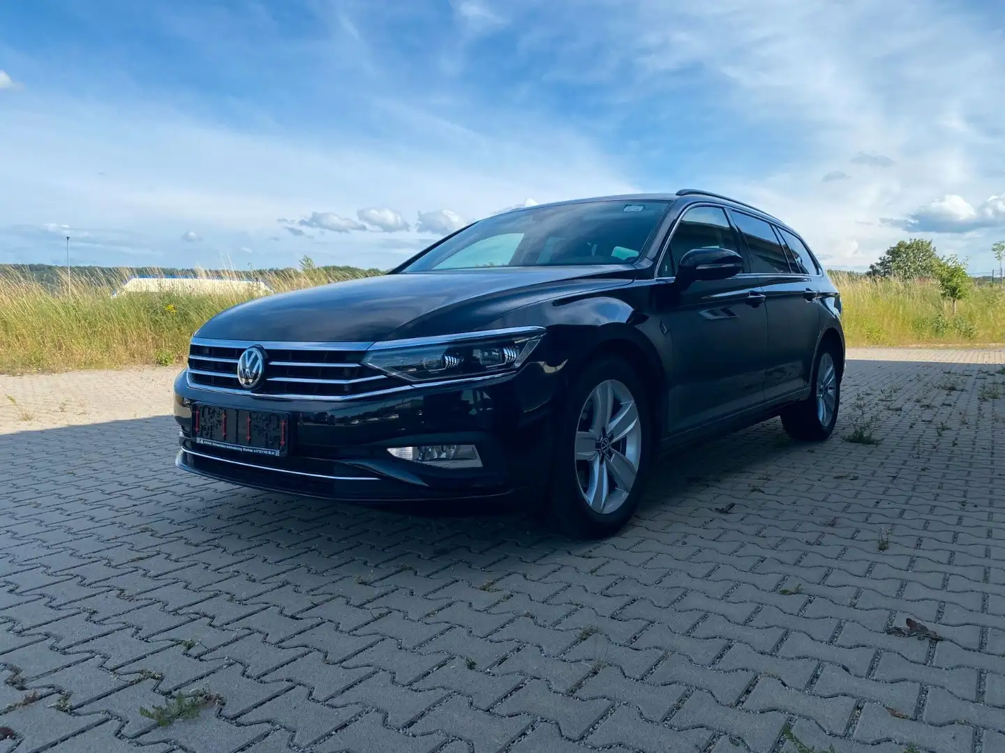Volkswagen Passat Variant 2.0tdi DSG/AHK/LM17"/Kamera/ACC Noir - 1