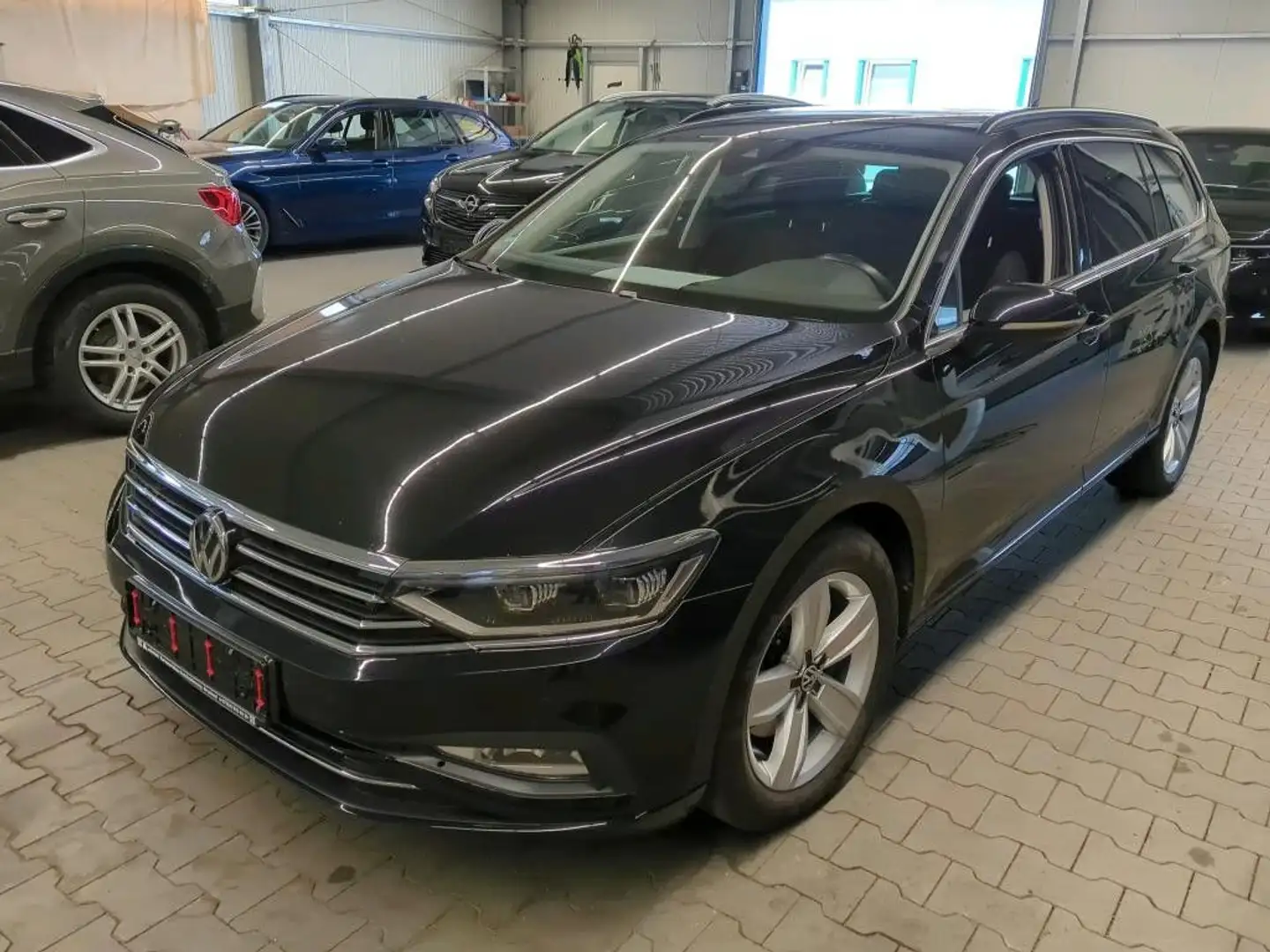 Volkswagen Passat Variant 2.0tdi DSG/AHK/LM17"/Kamera/ACC Schwarz - 1
