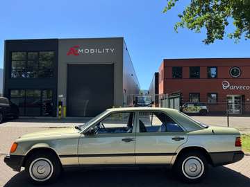 200-500 (W124) 230 E Automaat 1986