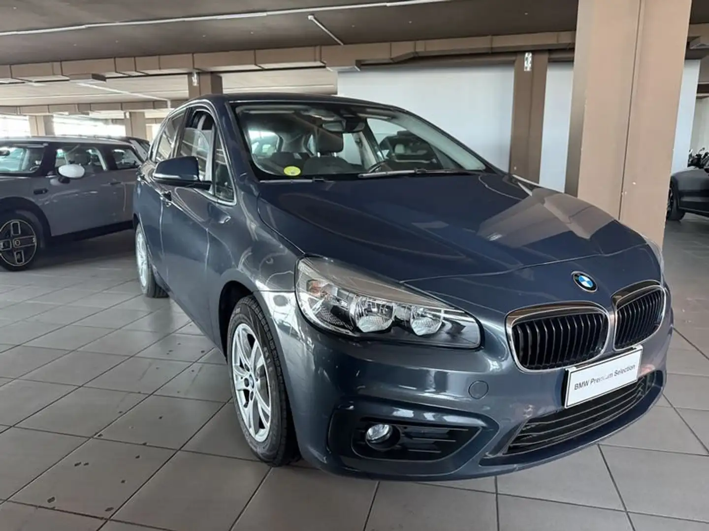 BMW 216 216d Active Tourer Advantage Grigio - 2