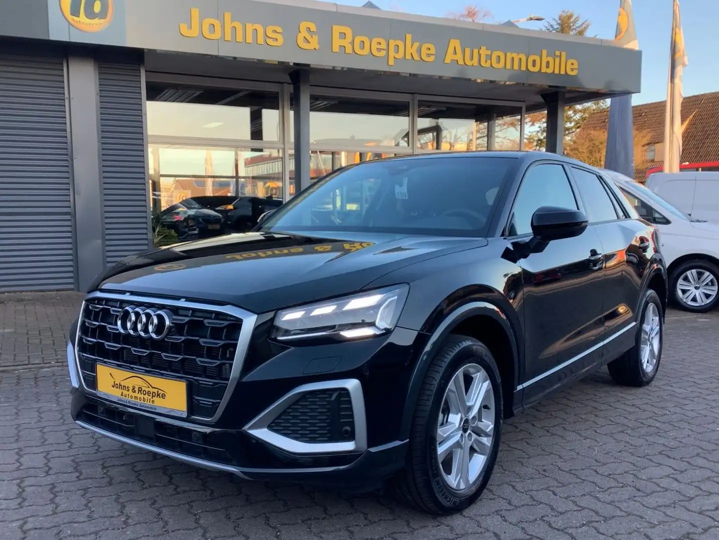Audi Q2 35 TFSI S-Tronic / NAVI / KAMERA / SITZ-HZG Чёрный - 1