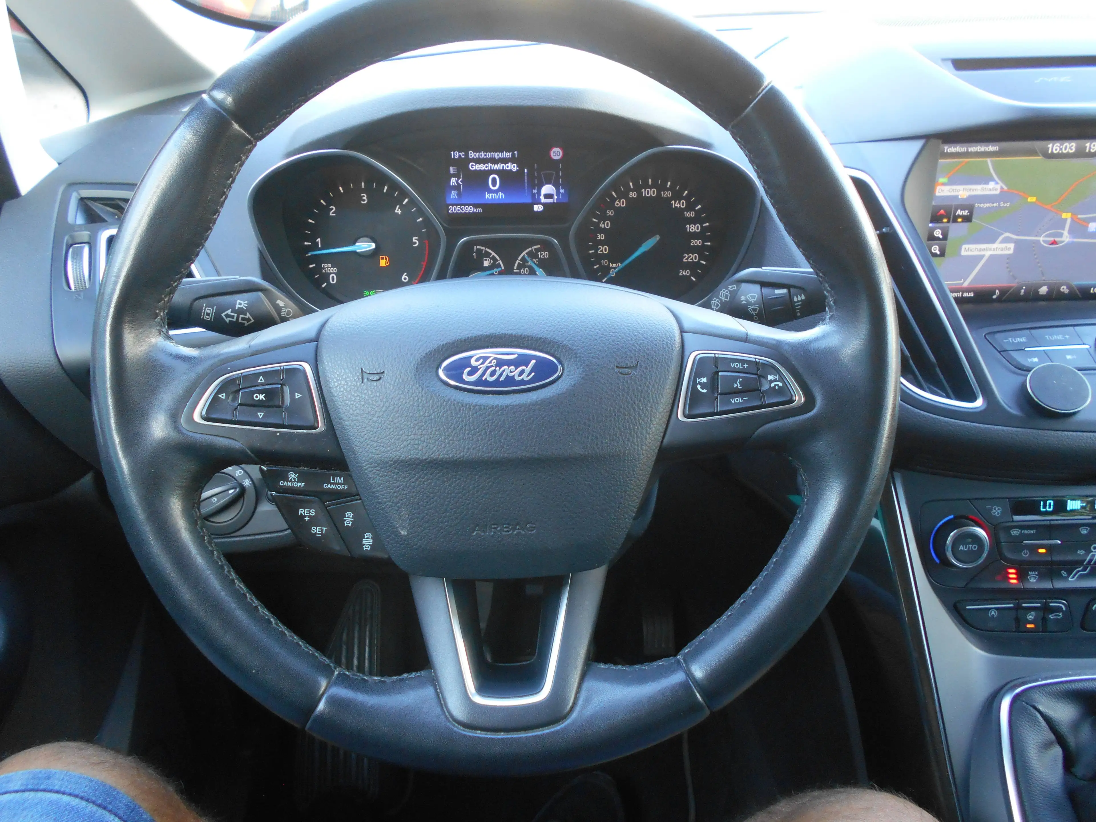 Ford Grand C-Max Titanium/KLIMA/NAVI/EURO 6 — photo 14