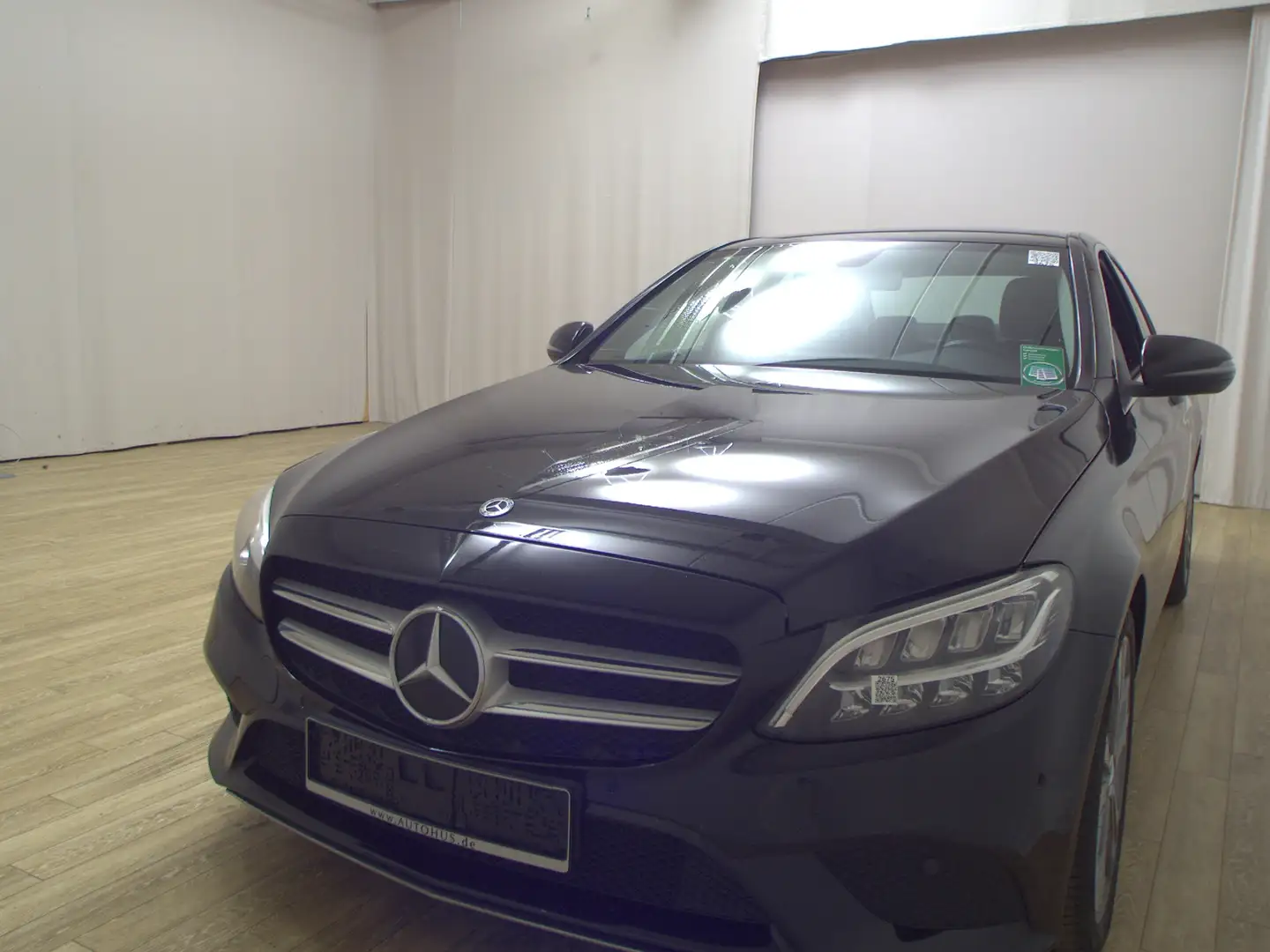 Mercedes-Benz C 220 d Avantgarde AHK Navi LED Schwarz - 2