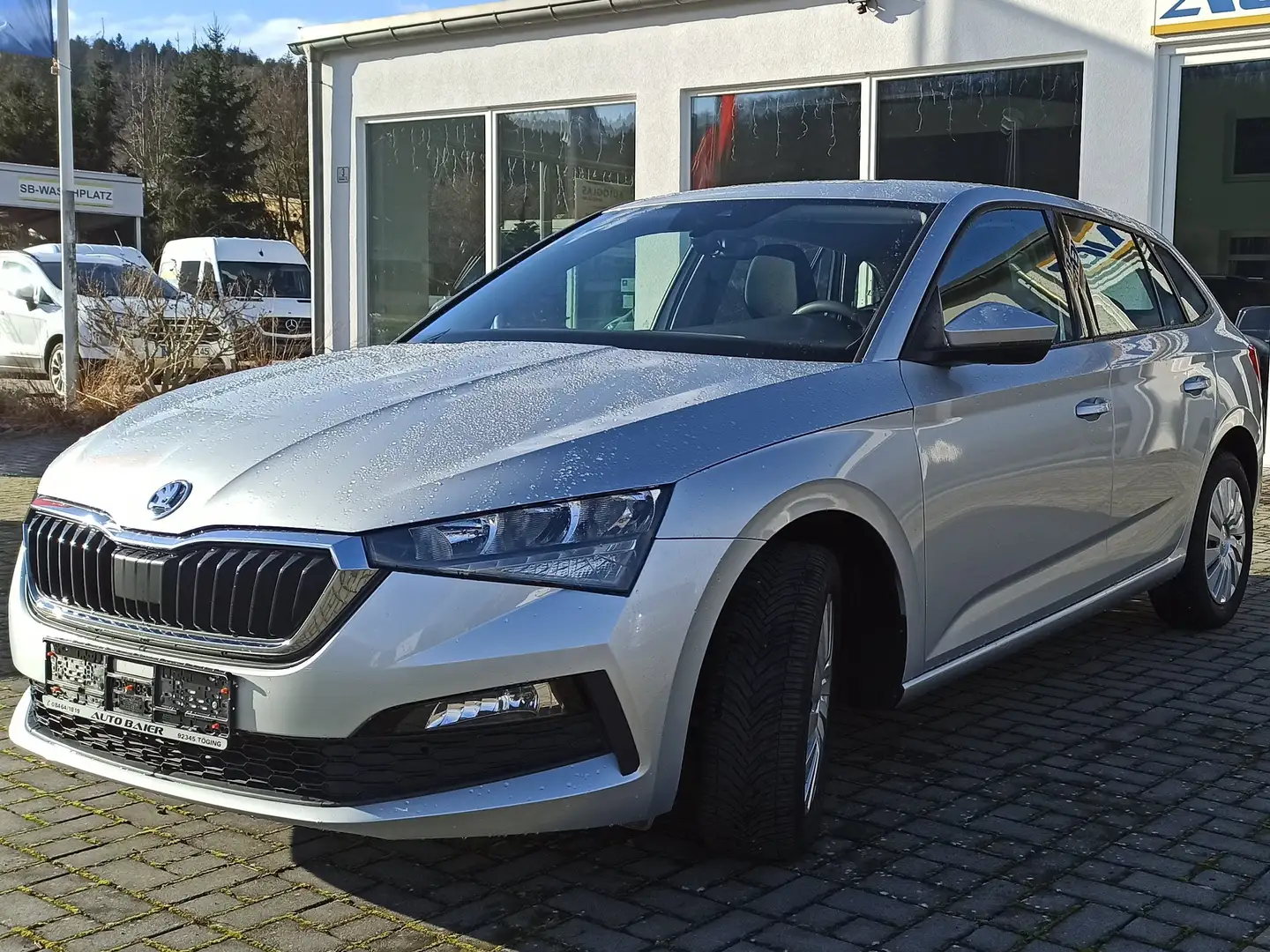 Skoda Scala 1.0 TSI Active Silber - 1