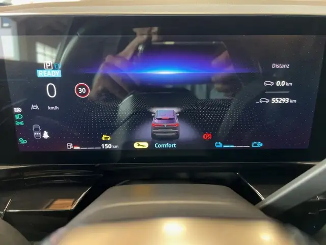 Renault Austral view 13