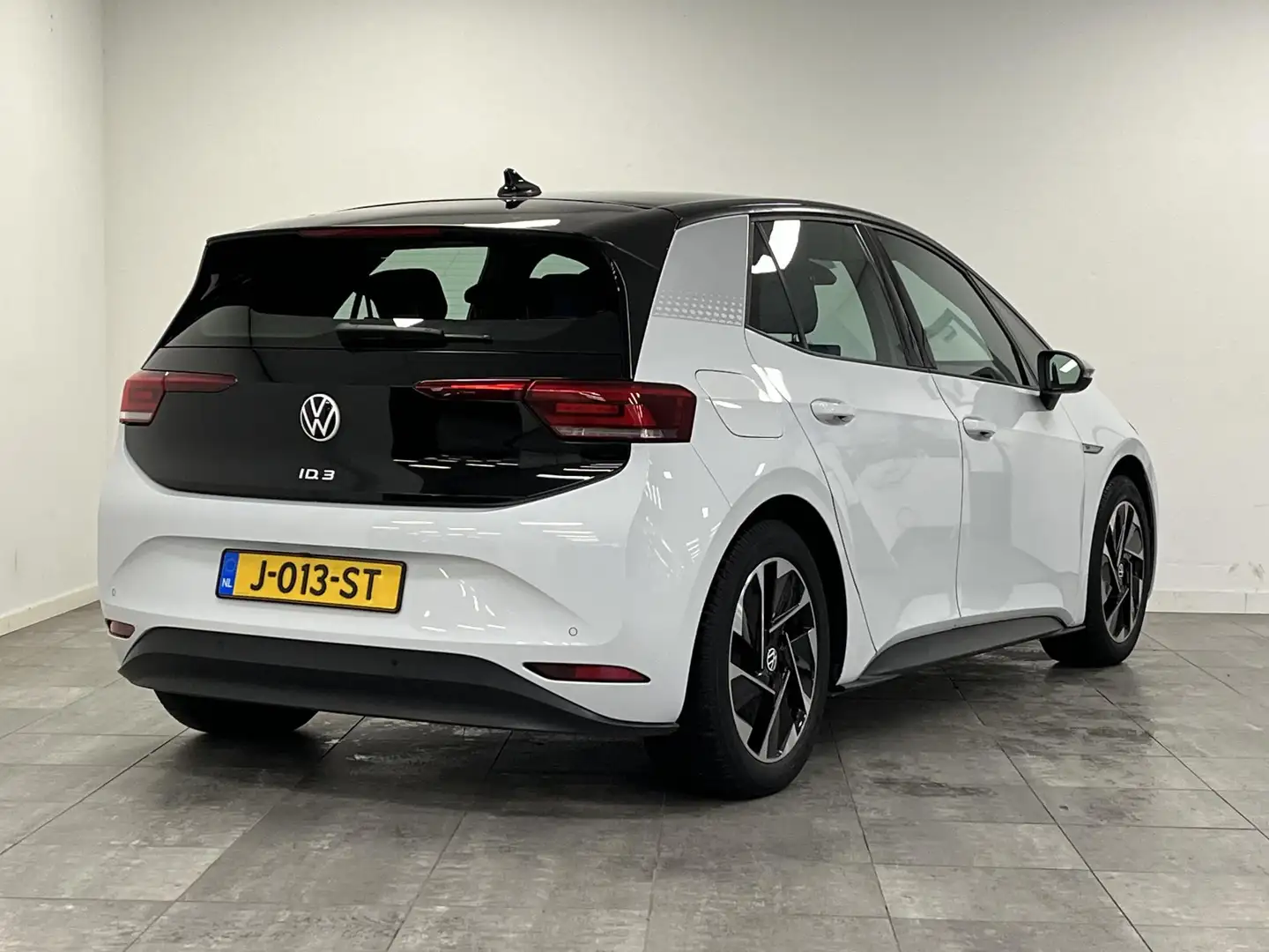 Volkswagen ID.3 First 58 kWh | TREKHAAK | ACC | STOEL/STUUR VERWAR Blanc - 2