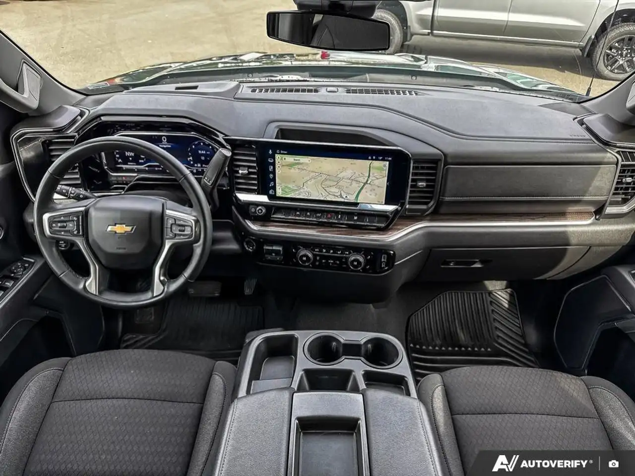 Chevrolet Silverado 1500 снимка Chevrolet Silverado 1500