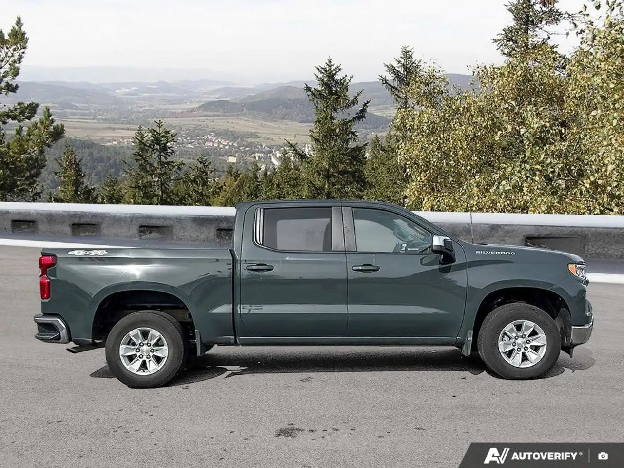 Chevrolet Silverado 1500 снимка Chevrolet Silverado 1500