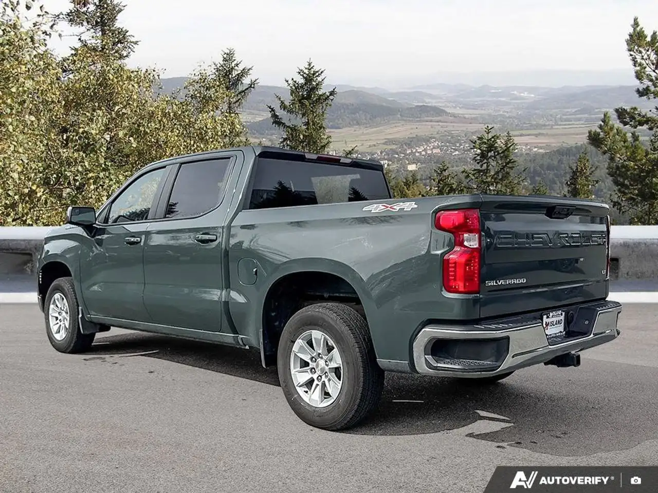Chevrolet Silverado 1500 снимка Chevrolet Silverado 1500