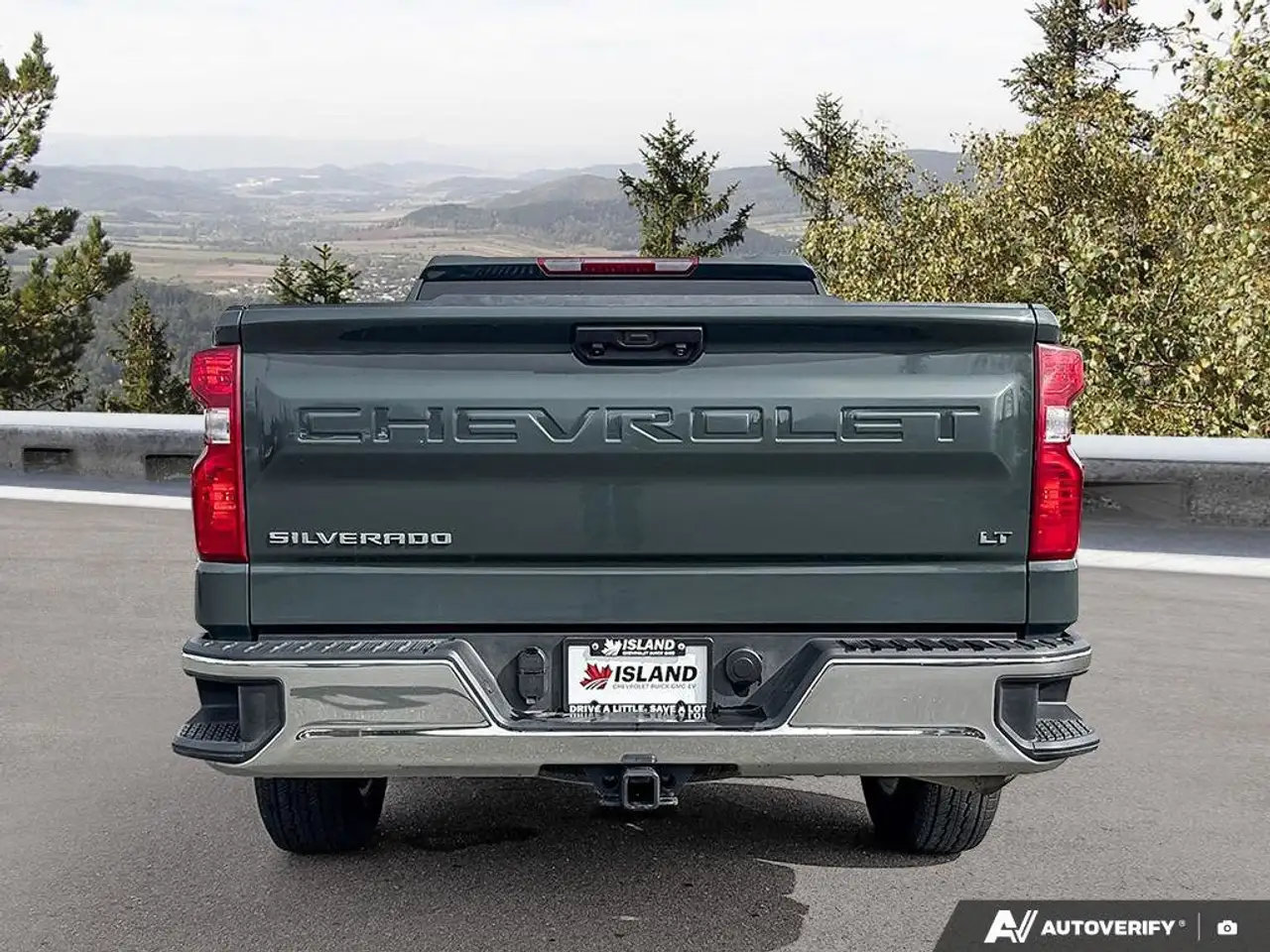 Chevrolet Silverado 1500 снимка Chevrolet Silverado 1500