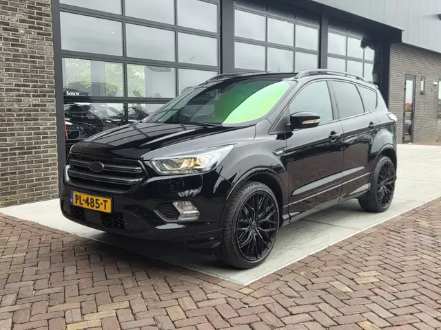 2017 Ford Kuga in Black for sale