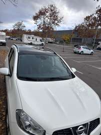 Q+2 2.0dCi Acenta 4x2 Acenta