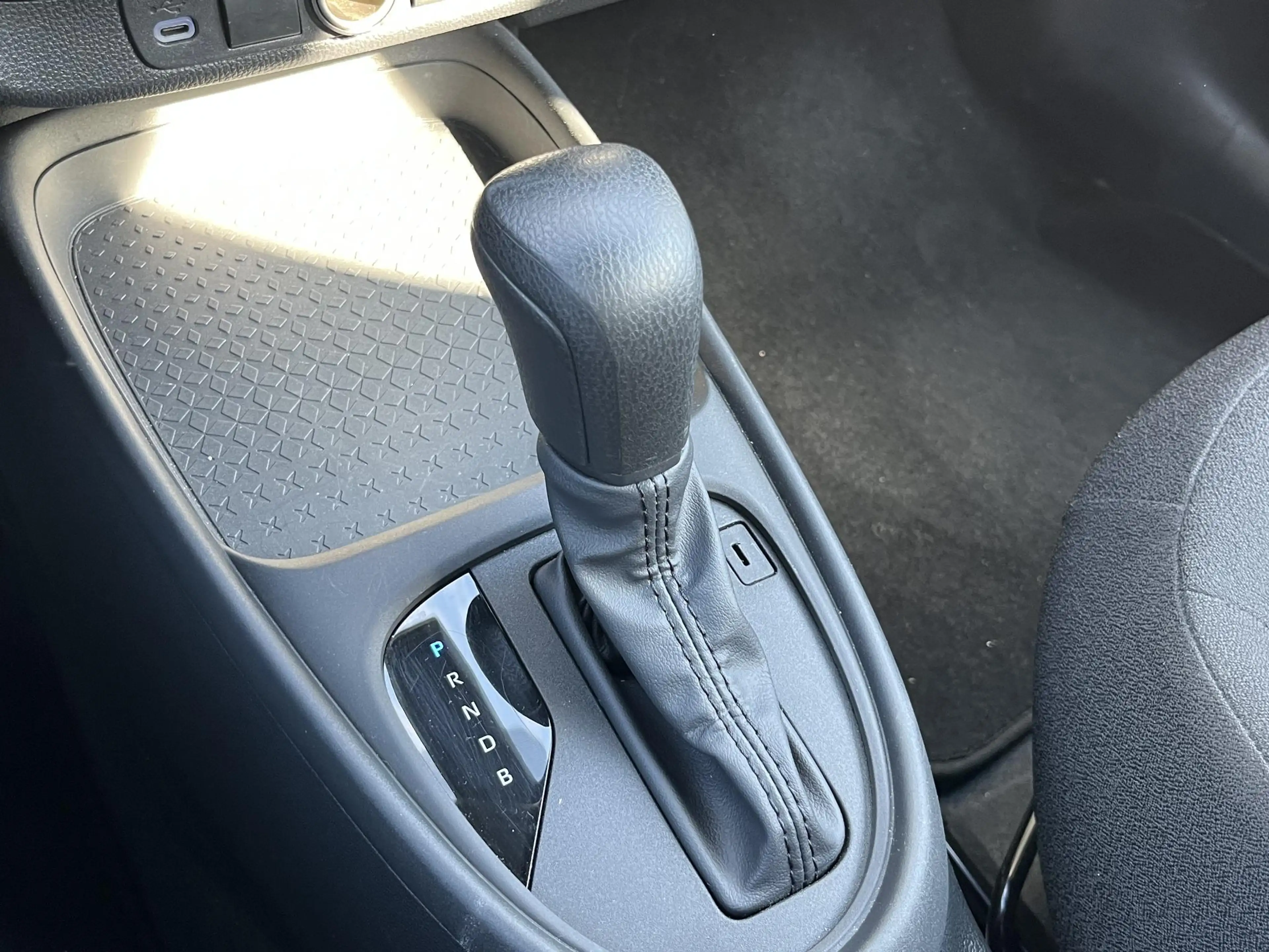Toyota Aygo X Hybrid 115 play — photo 14