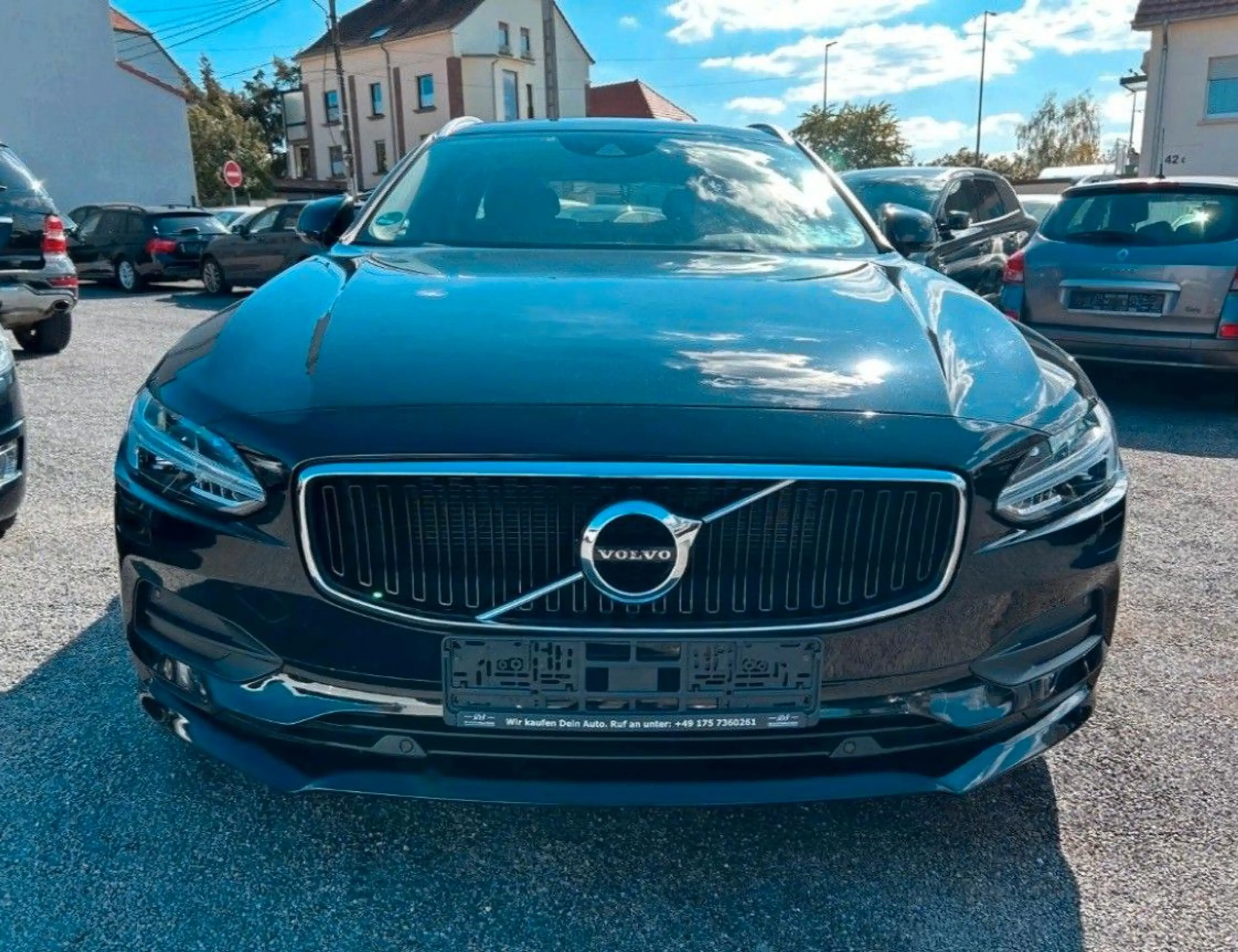 Volvo V90 MOMENTUM MEMORY + LANE ASSIST + AHK — photo 5