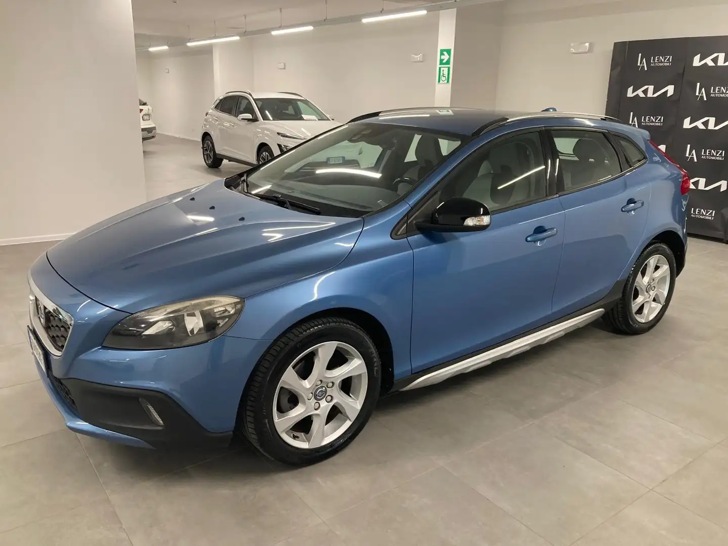 Volvo V40 Cross Country V40 Cross Country 1.6 d2 UNICOPROP. SOLO 86.000 KM Blu/Azzurro - 2