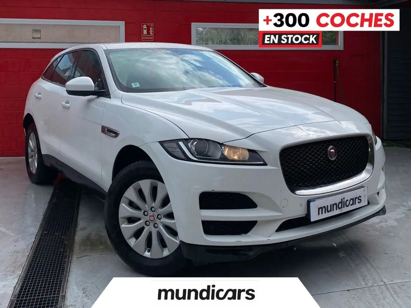 Jaguar F-Pace 2.0L i4D AWD Automático Portfolio Blanco - 1