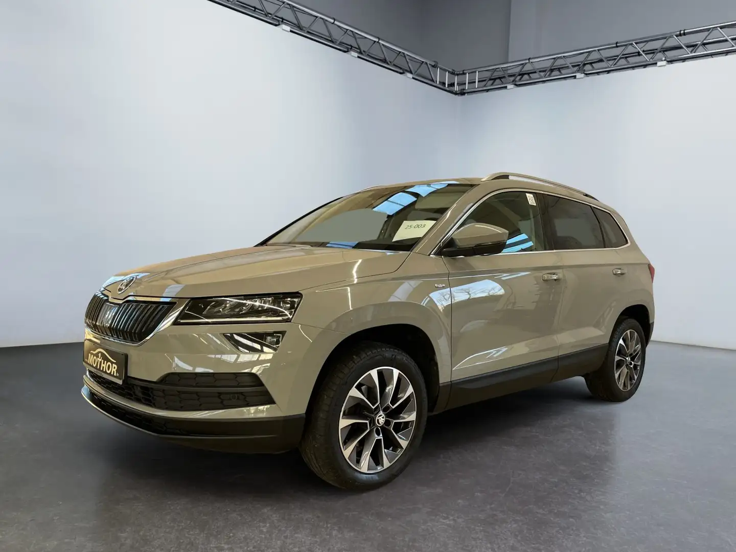 Skoda Karoq Drive 125 1.5 TSI Heckklappe elektrisch Grau - 2