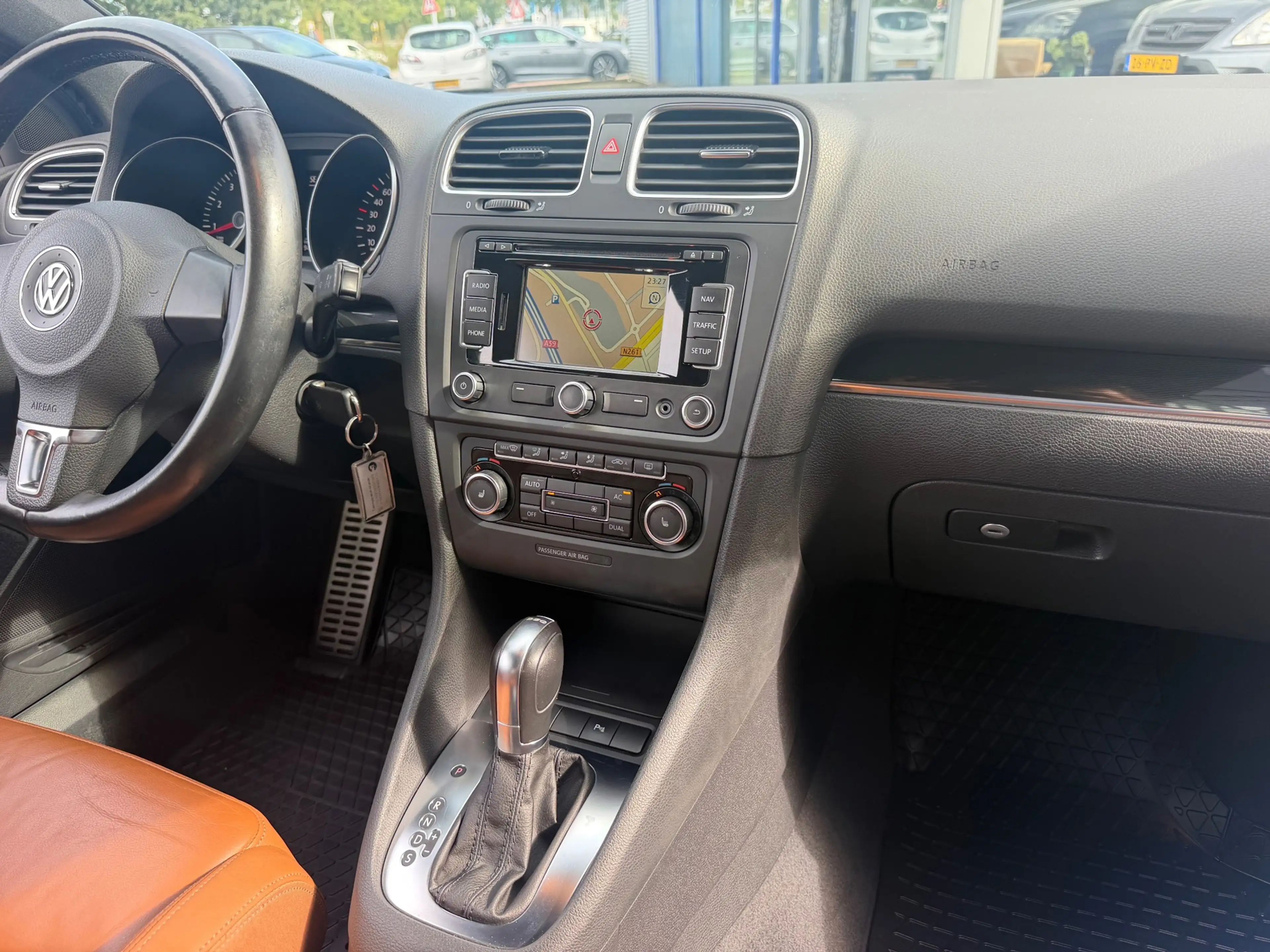 Volkswagen Golf Cabriolet 1.4 TSI Airco Lmv Navi Cruise Leder — photo 19