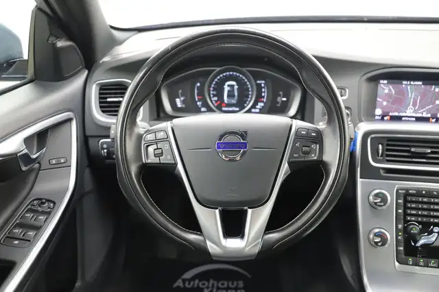 Volvo S60 view 14