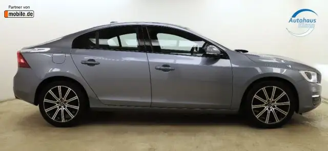 Volvo S60 view 7