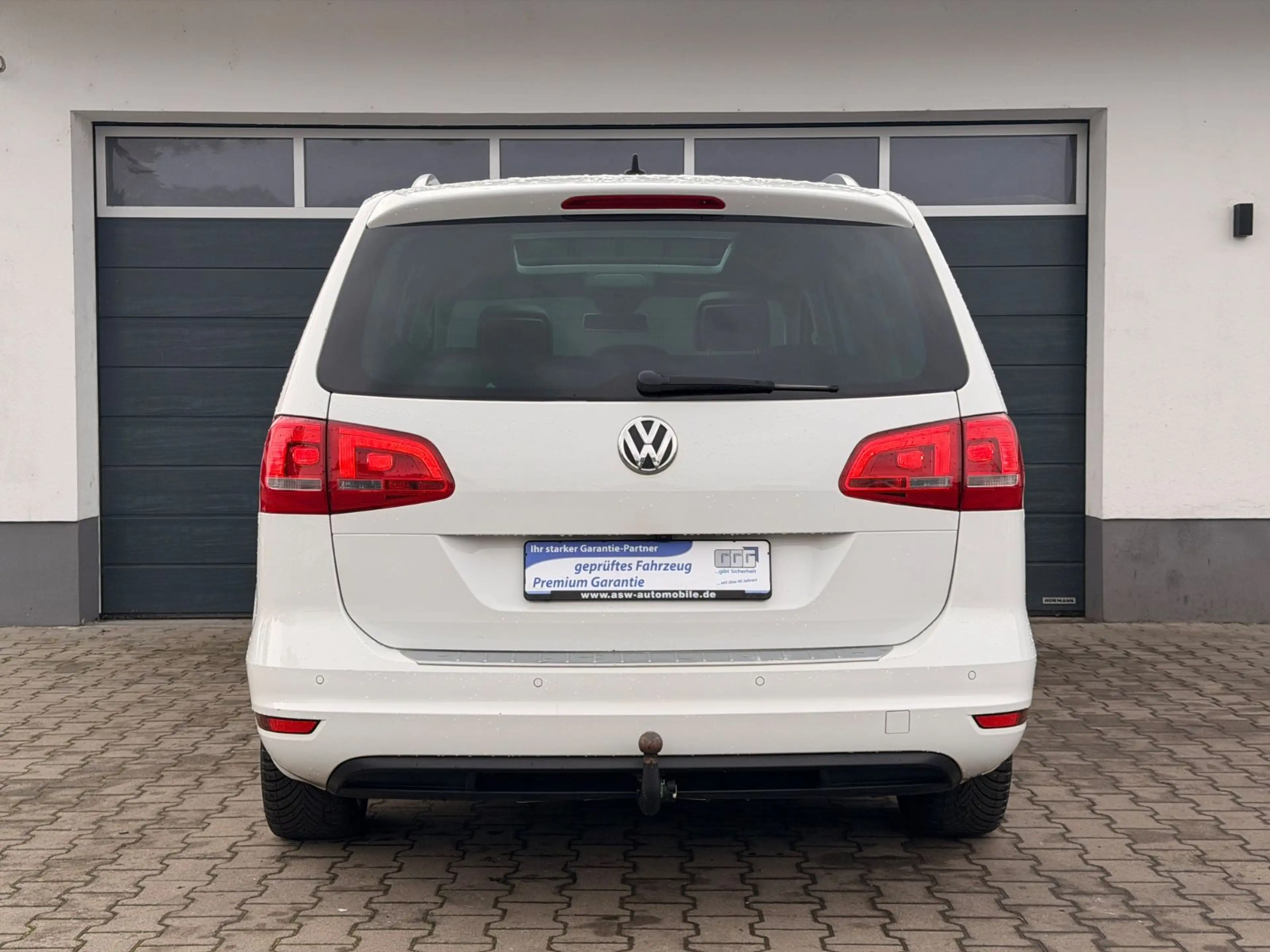 Volkswagen Sharan Highline DSG PANO 7 SITZER Leder el.Tür — photo 5