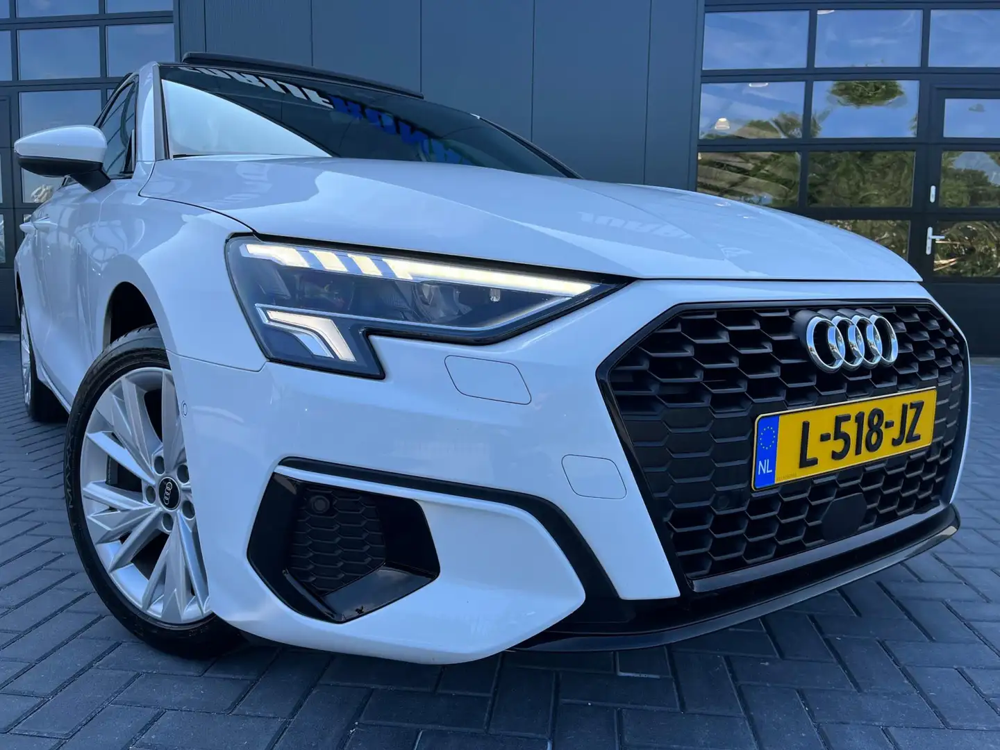 Audi A3 Sportback 30 TFSI NL.Auto/Panoramadak/Bang & Olufs Bianco - 2