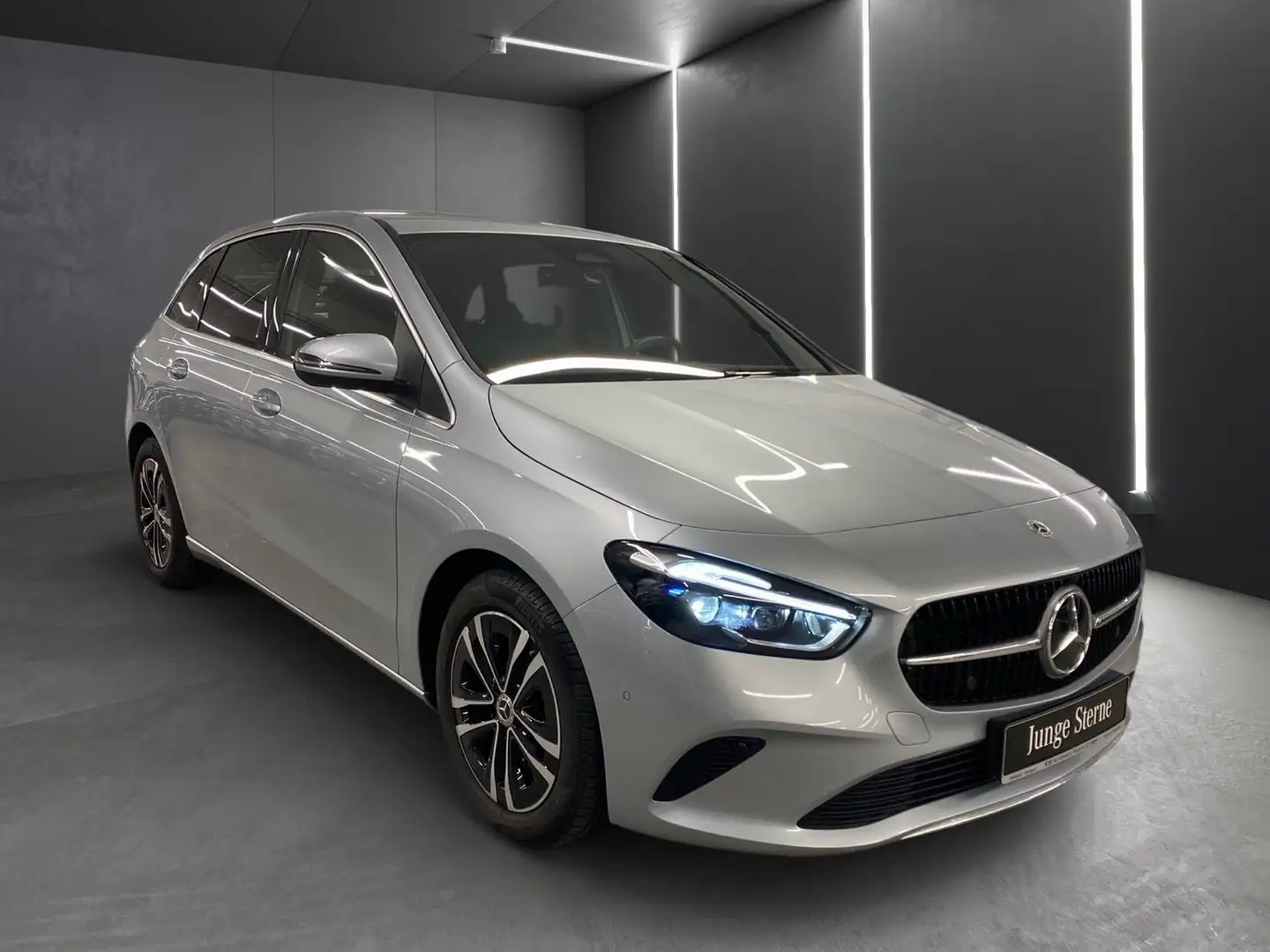 Mercedes-Benz B 220 d Progressive*AHK*Totwink*Multibeam*Kamera Silber - 2