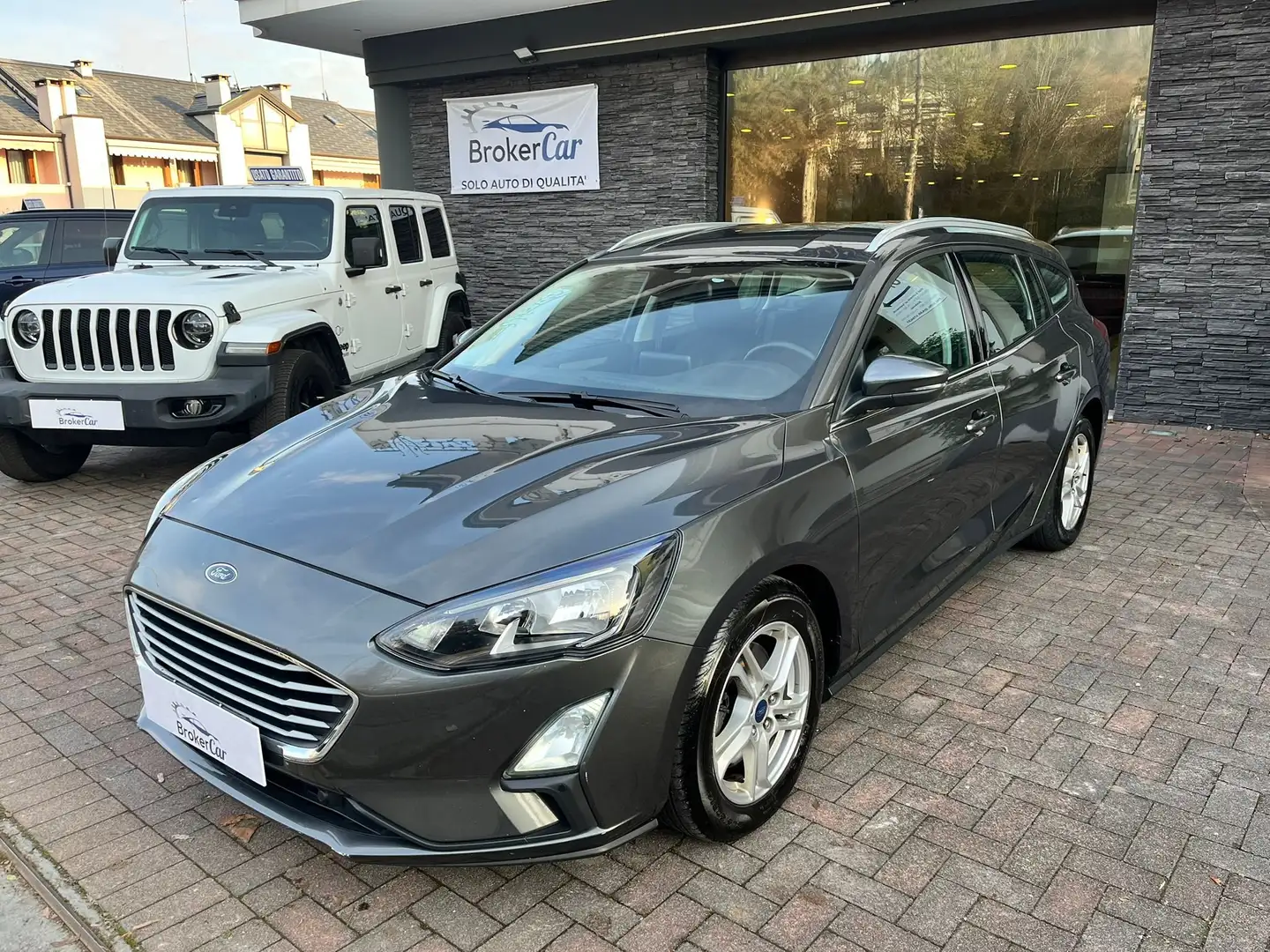 Ford Focus Focus V 2018 SW SW 1.5 ecoblue ST-Line s Grau - 1