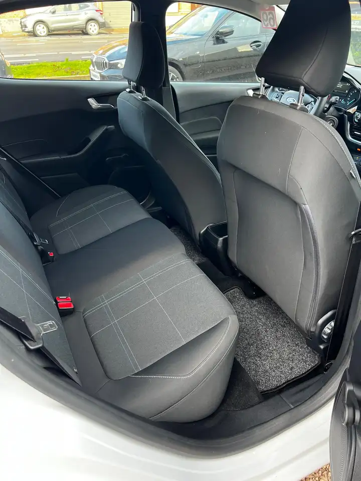 Ford Fiesta 1.1i Trend*APLLE CARPLAY*PDC*AIRCO**VERSCHILLENDE OP STOCK**, миниатюра 10