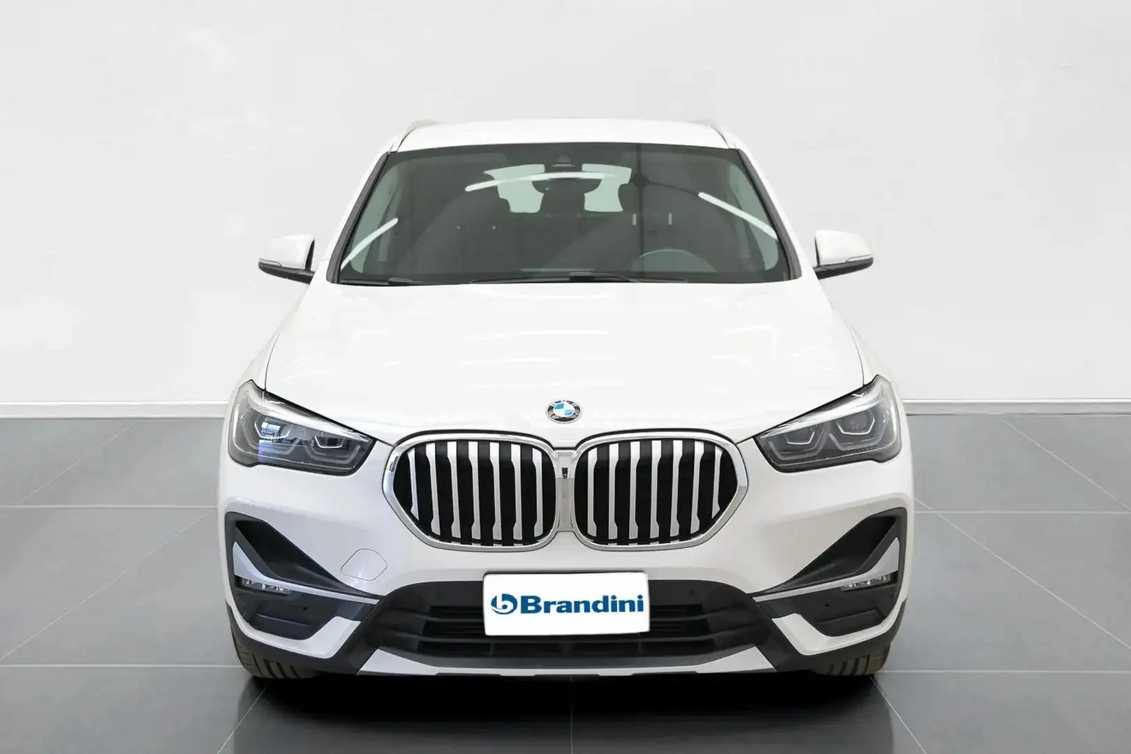 BMW X1 sdrive18d xLine auto Bianco - 2