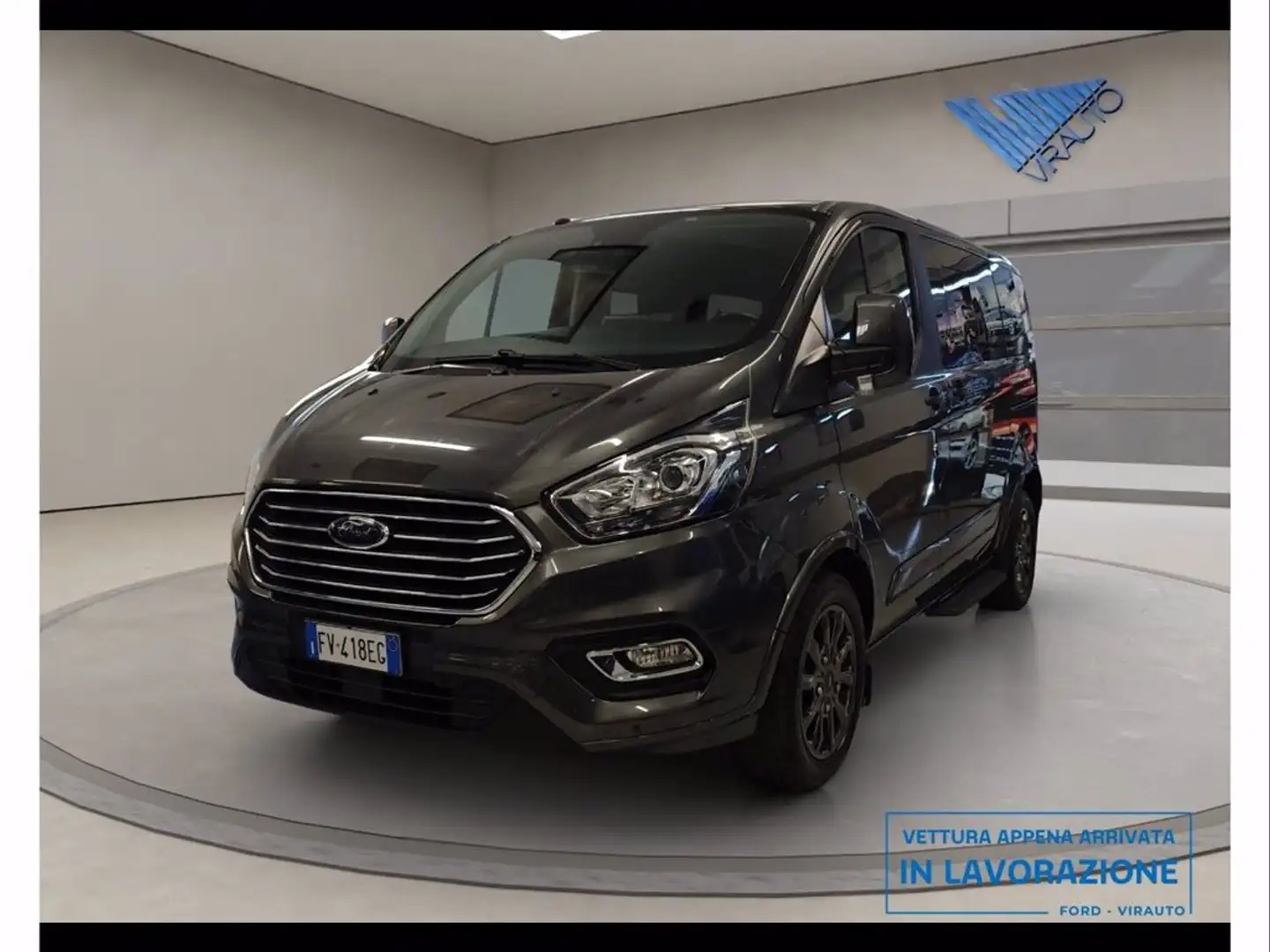 Ford Tourneo Custom 310 Titanium 2.0 TDCi Grijs - 1