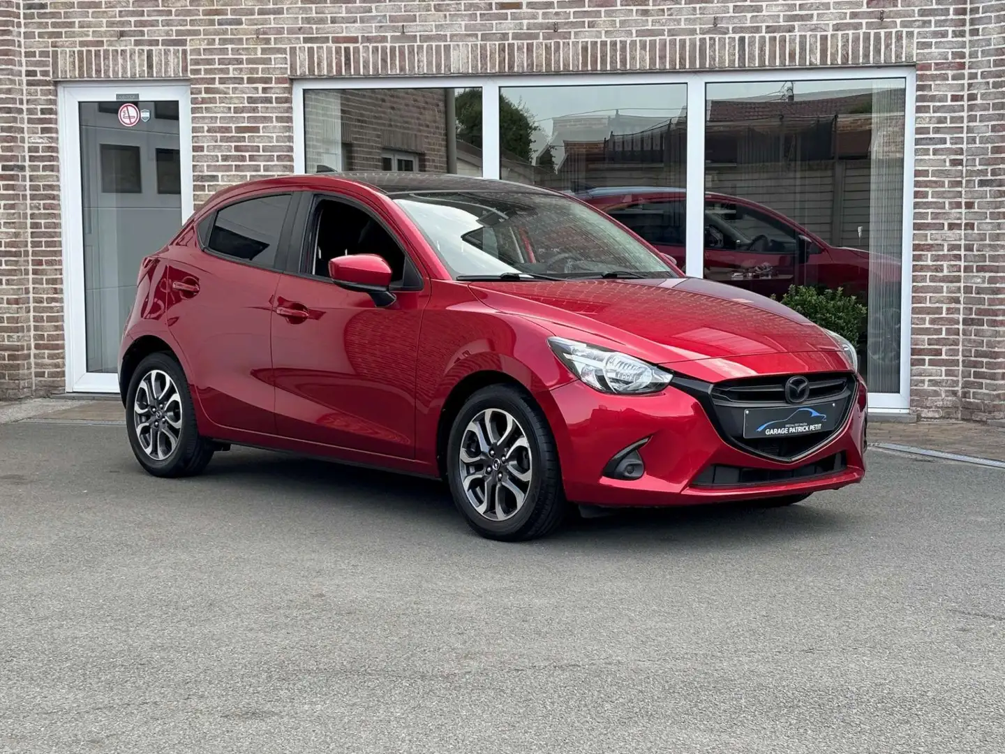 Mazda 2 1.5i SKY-G GINZA / 76000km / 12m waarborg Rouge - 1