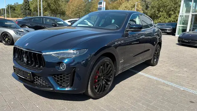 Maserati Levante view 2