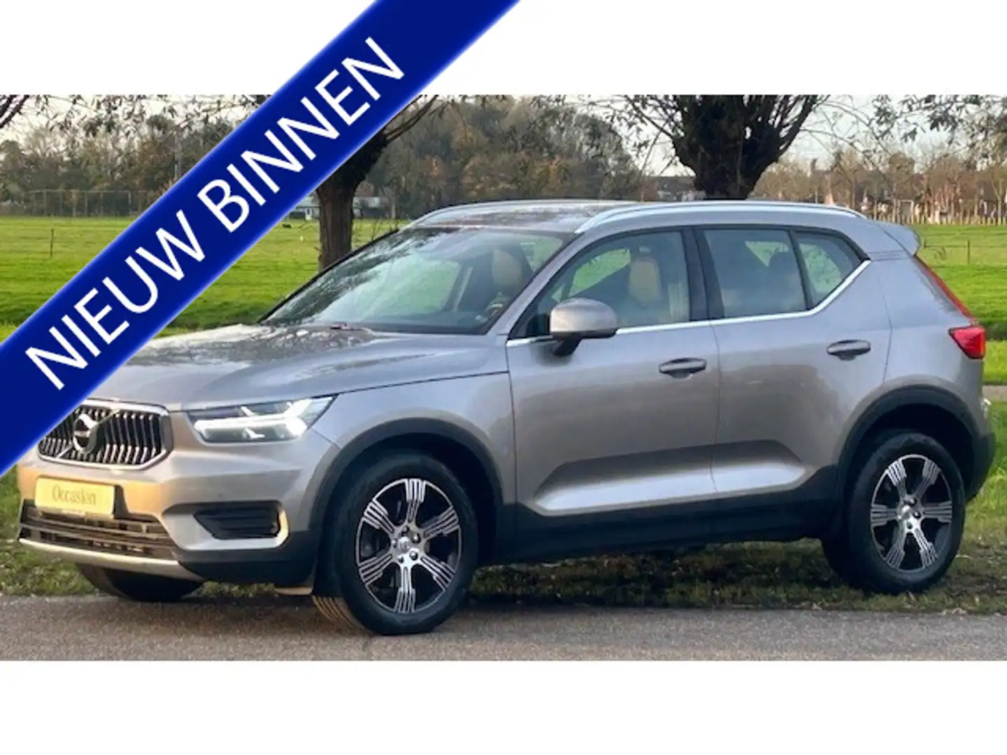 Volvo XC40 2.0 T4 AWD INSCRIPTION 23.000KM!!! 1E EIGENAAR!!! Grijs - 1