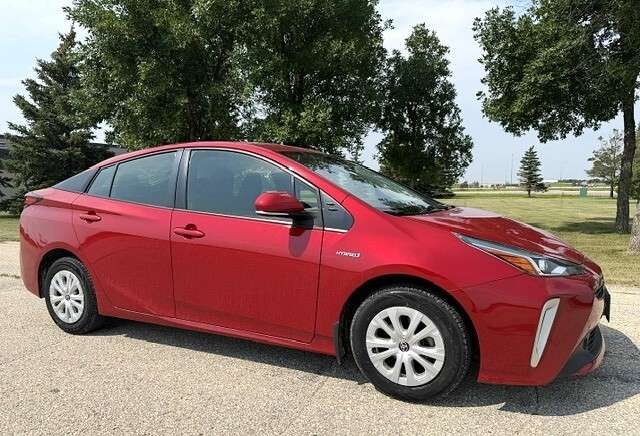 2020 Toyota Prius AWD-E ONE OWNER | CARPLAY | WARRANTY INCL