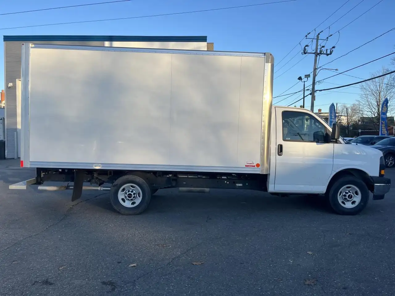 GMC Savana 3500 снимка GMC Savana 3500
