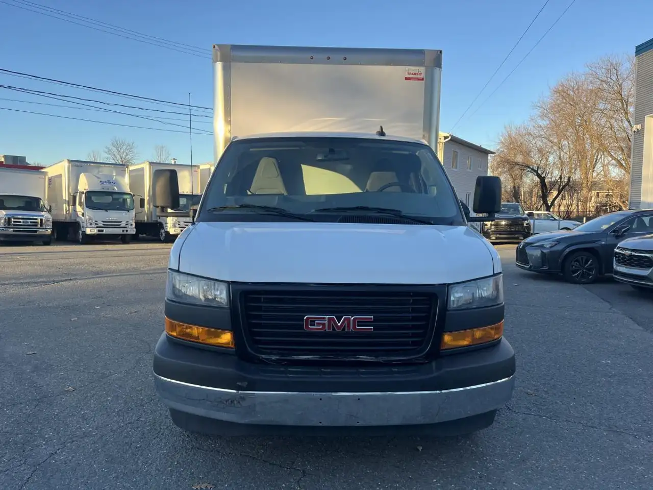 GMC Savana 3500 снимка GMC Savana 3500