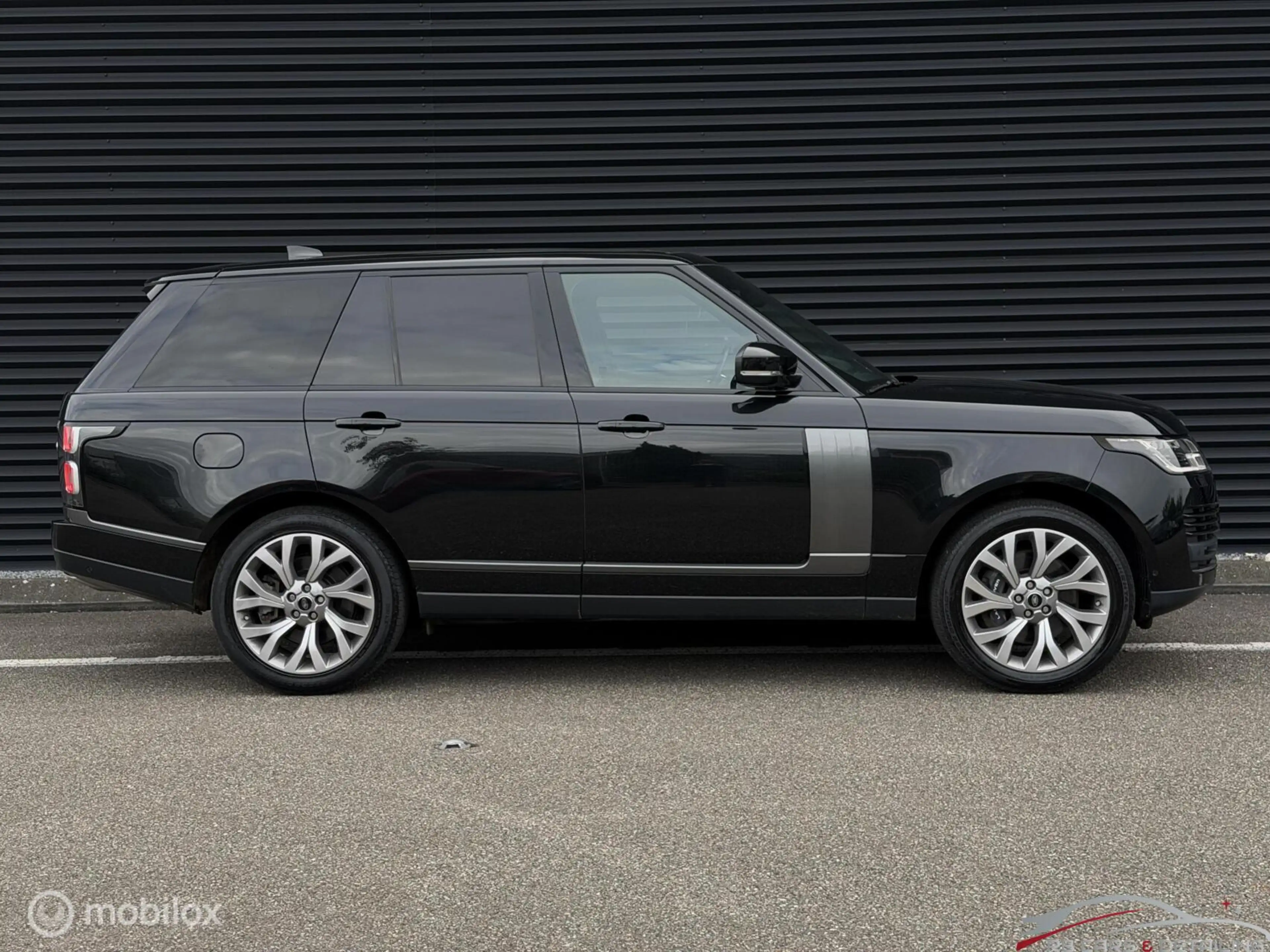 Land Rover Range Rover 4.4 SDV8 Vogue — photo 3