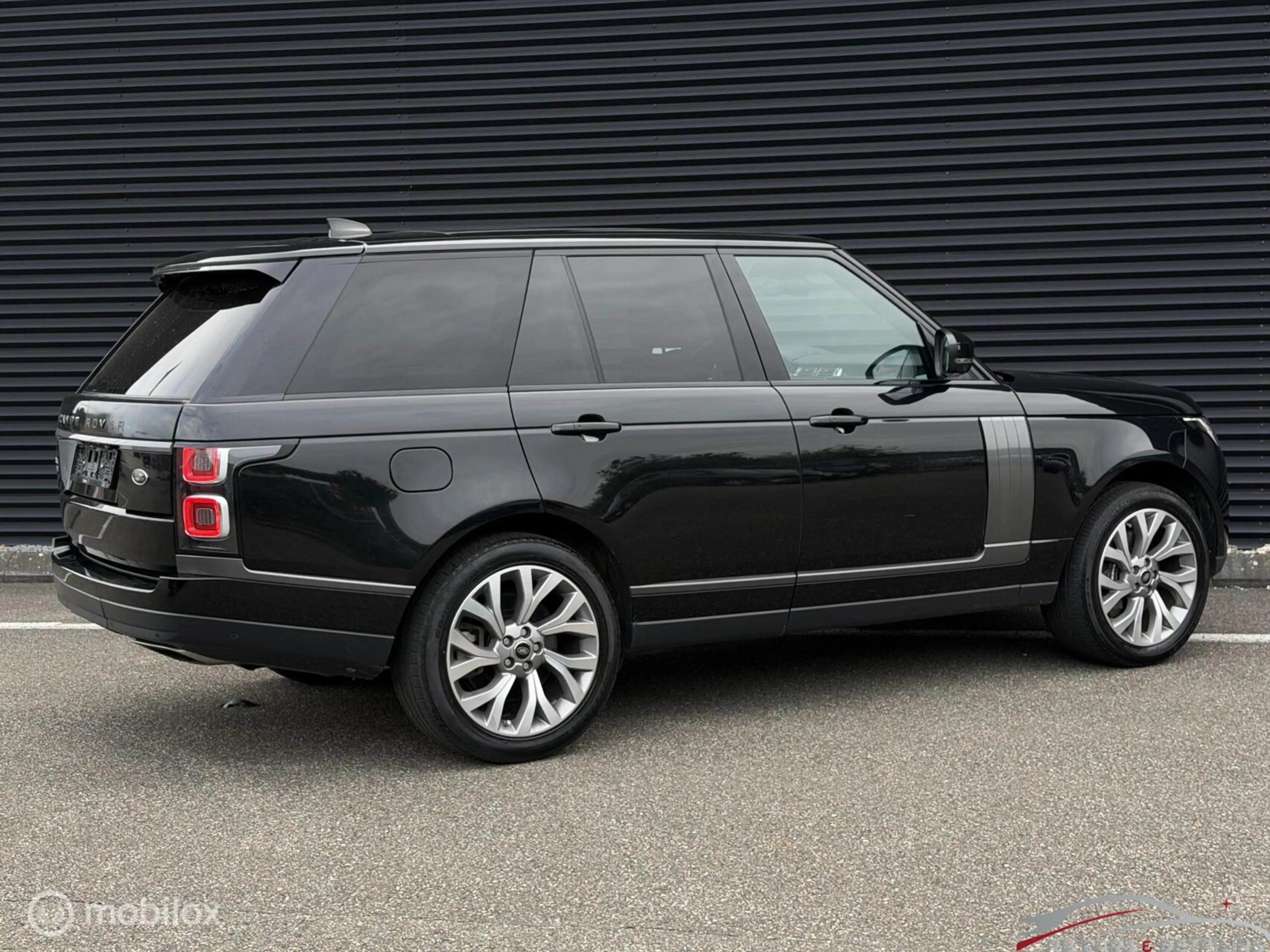 Land Rover Range Rover 4.4 SDV8 Vogue — photo 4
