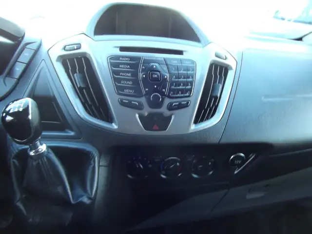 Ford Tourneo Custom view 18