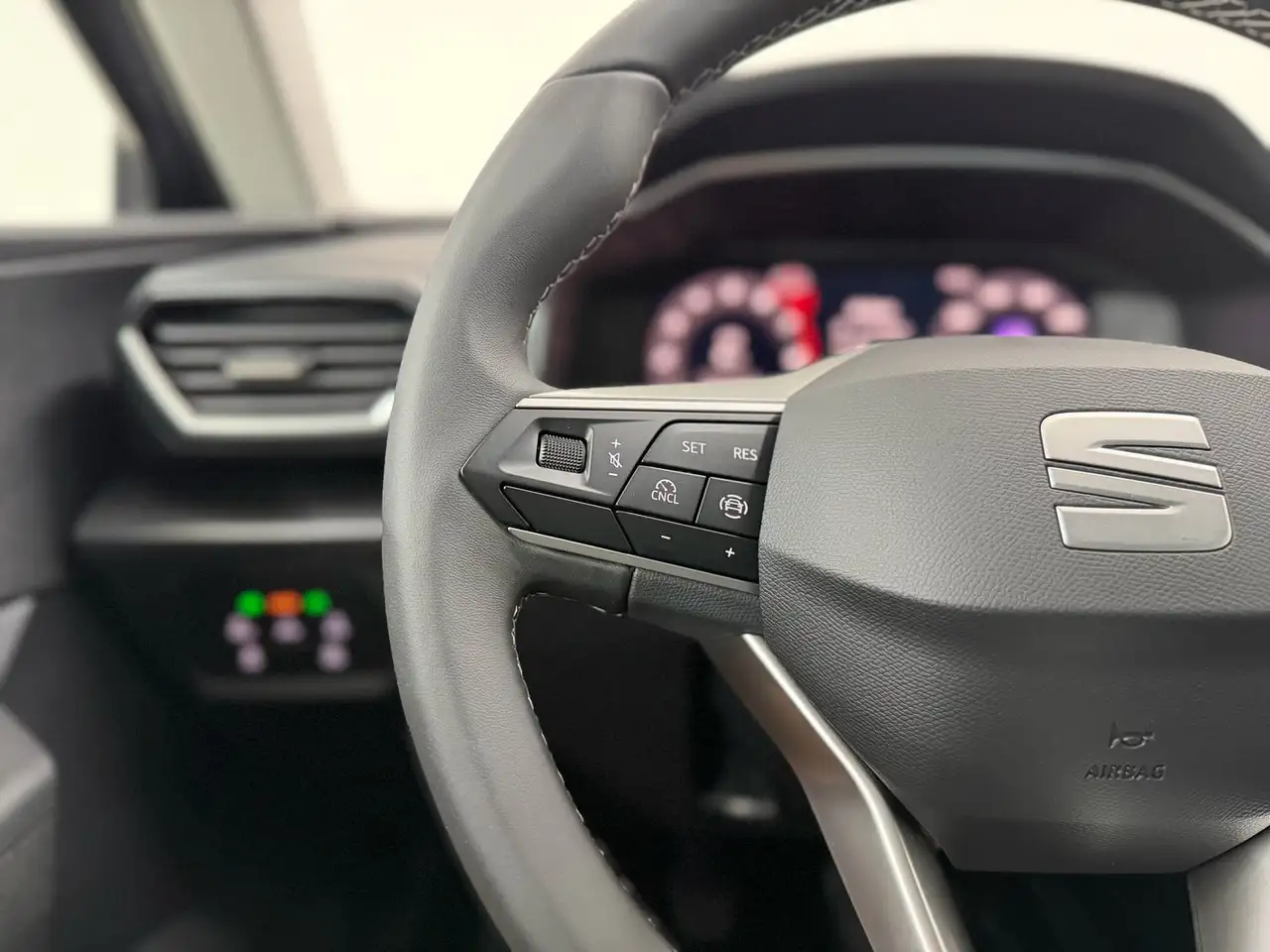 SEAT Leon 2026 — фото 12