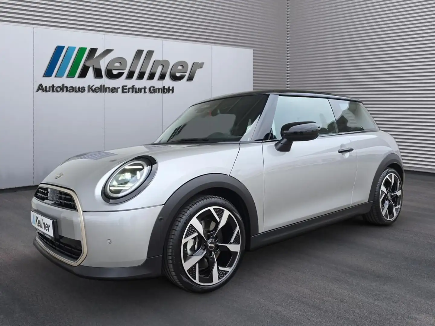 MINI Cooper Aut+HeadUp+Klimaaut.+Sitzheizg.+Wireless Zilver - 2