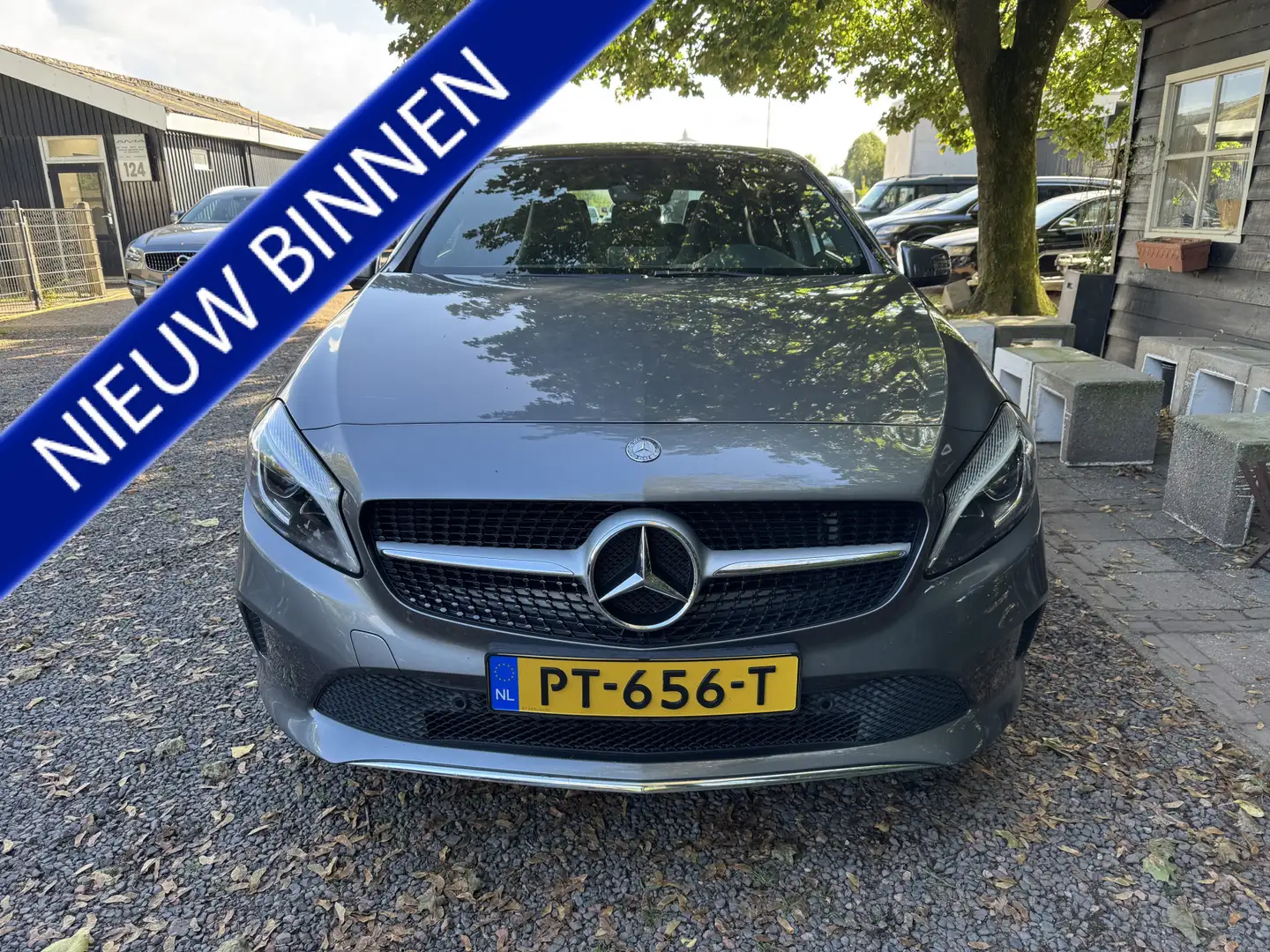 Mercedes-Benz A 180 AMG Night Edition Plus PANO|CAMERA Gris - 2