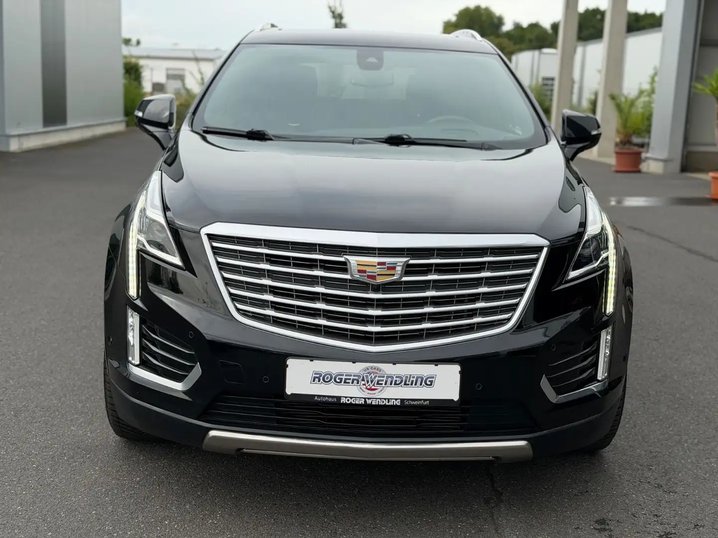 Cadillac XT5 Platinum AWD NAVI AHK NEUWERTIG EU MODELL Schwarz - 2