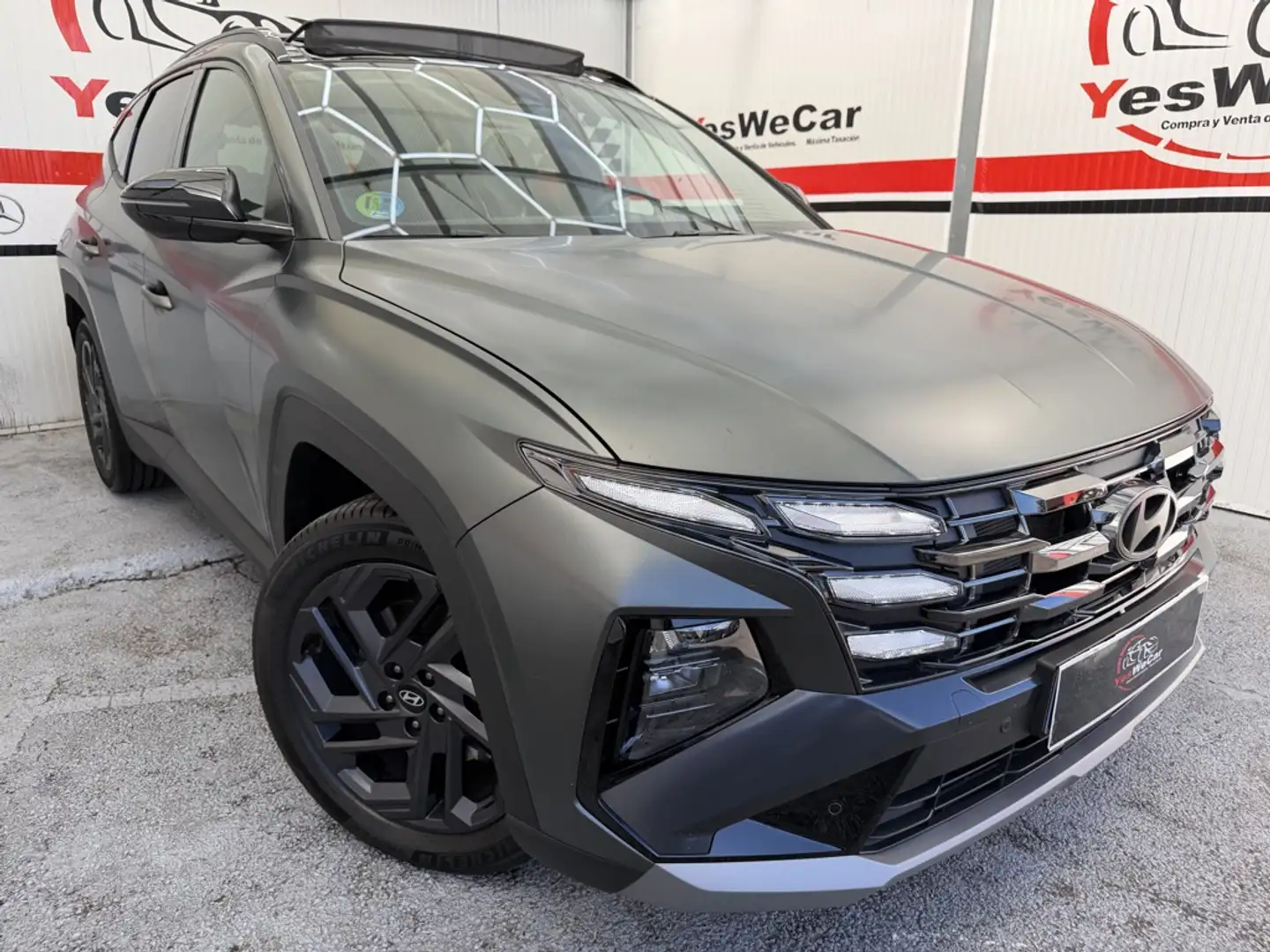 Hyundai TUCSON 1.6 T 48V 20 Aniversario Sky DT Grün - 1