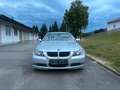 BMW 318 i e90*2.Hand*Bremsen NEU*Navi*Tempomat*KD NEU Argento - thumbnail 2