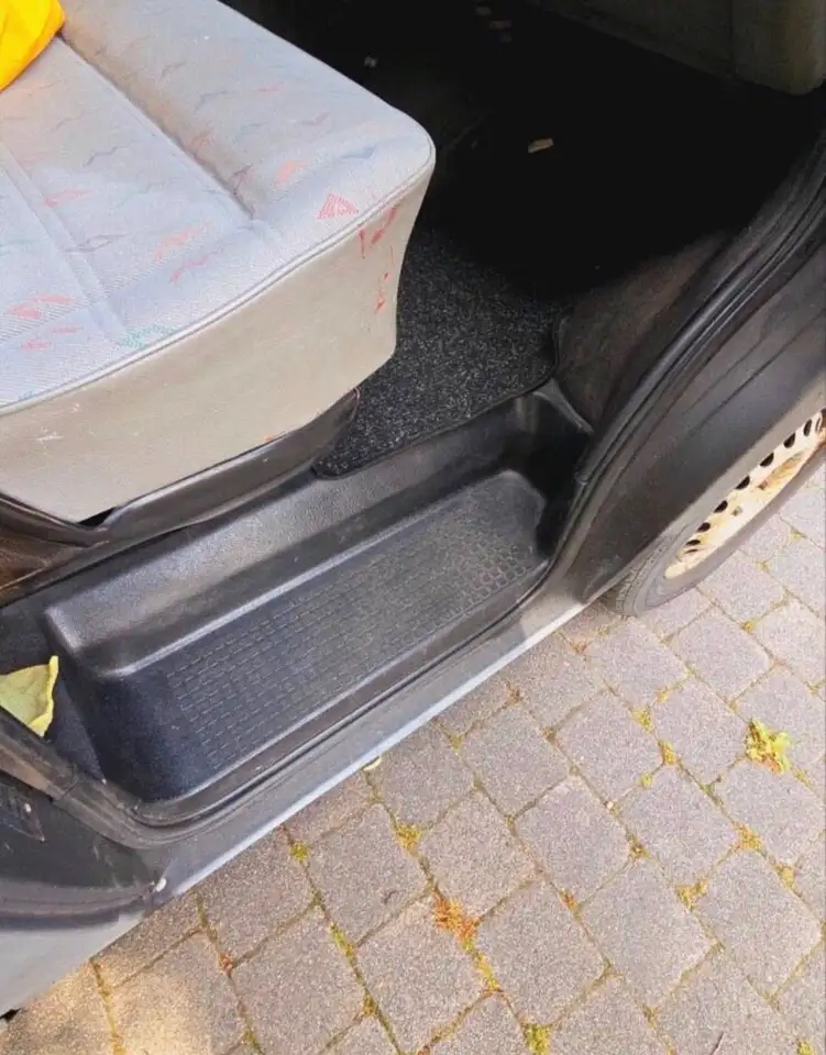 Volkswagen T4 Selbstausgebauter Camper, foto 11
